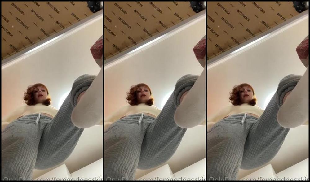 Femgoddesskira Onlyfans Loser Lick My Foot 88H