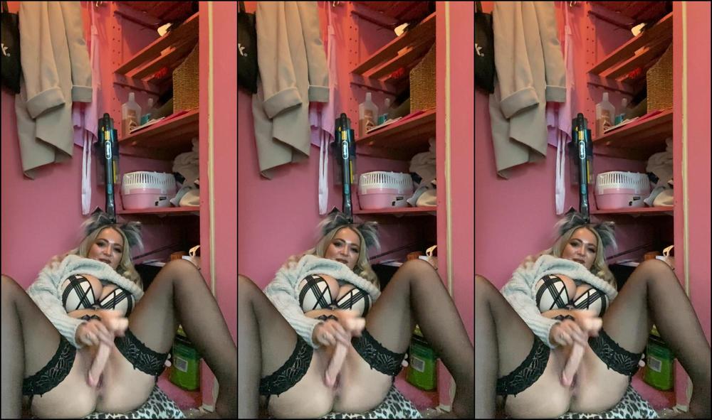 Lanawolf Masturbation In Isolation Episode The Storage Cupboard