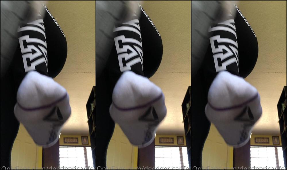 Deedeericanfeet As Requested Giantess Footstomp Wit My Chanel Slides And Socks Don T Mind My Sil