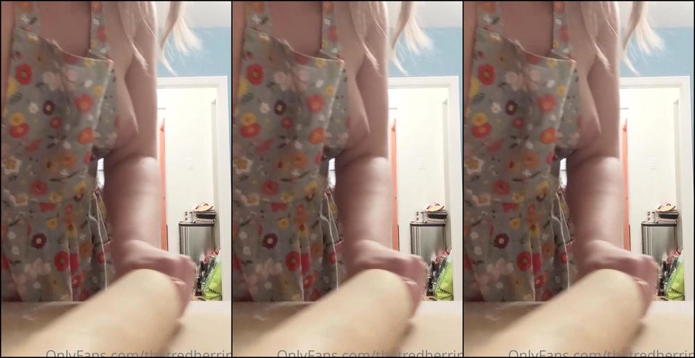 Thatredherring I Baked Tarts For Christmas Should I Post More Of These Naked Activity Videos