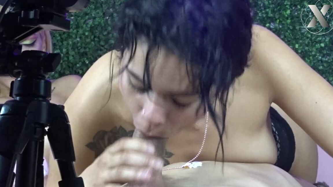 Xlivestudio Deepthroat Session With Amazing Teens