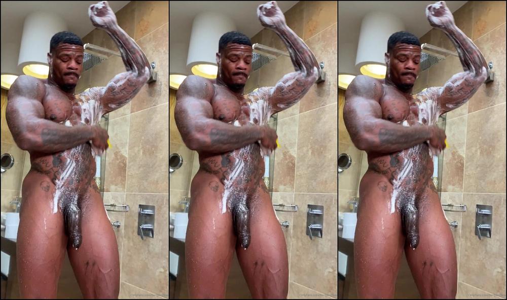 Iamjasonluv Not Missing Any Spots