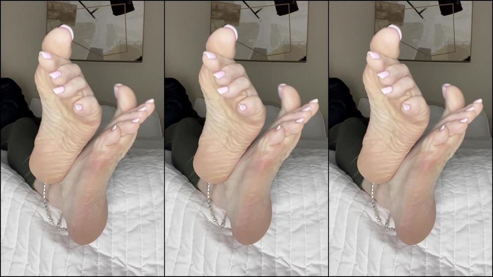 Goddessfendi 3155219353 01 09 2024 Plant Your Face Here