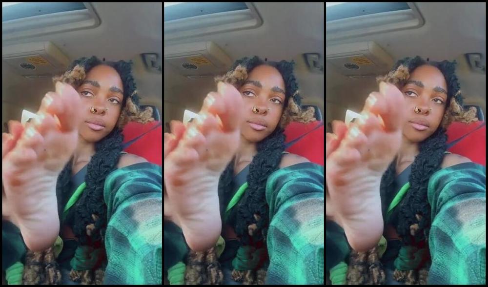 Zafeetllc Onlyfans I Love Loving And Kissing All On My Sexy Soft Feet 1