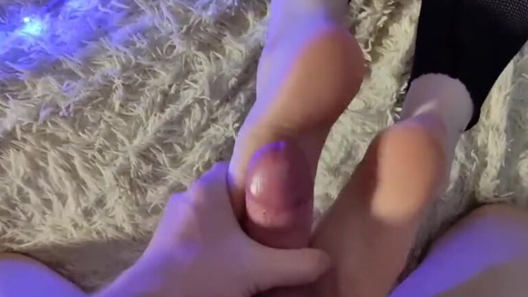 ellimary foot massage for stepsister.She couldn't resist jerking me off.Oh, that lustful stepsister. Pornhub