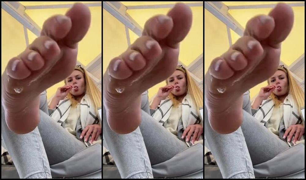 Emmysfeetandsocks Aka Emmyfeetandsocks Onlyfans My Strong Authority Plus These Tasty Socks Are Just To Much For A Little Slave Like You Lemmep