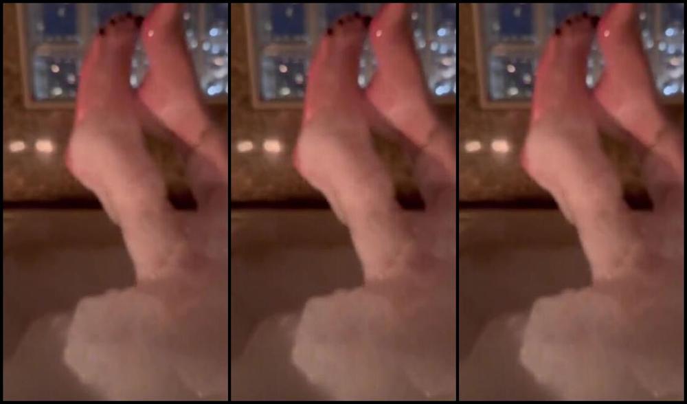 Nicholeivory Onlyfans Time For A Relaxing Bubble Bath