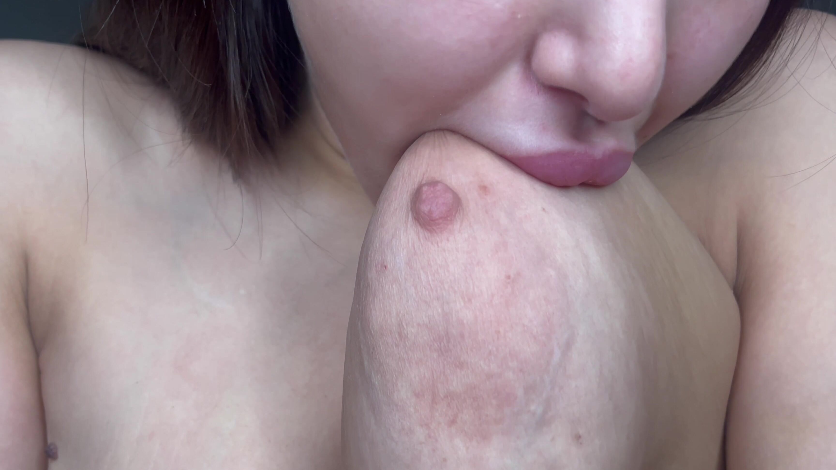 Stretch Mark Fetish, Stretching, Huge Tits, Tit Sucking / Nipple Fetish, Big Tits stretching breast skin 4k ManyVids