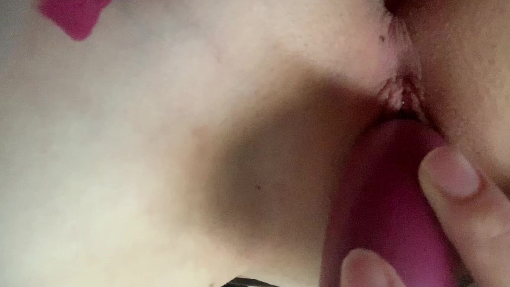 Kandicalico Upclose Pussy Show Off Of Leg Shaking Orgasm Multi Toys Light Moaning Petite Pale Cut