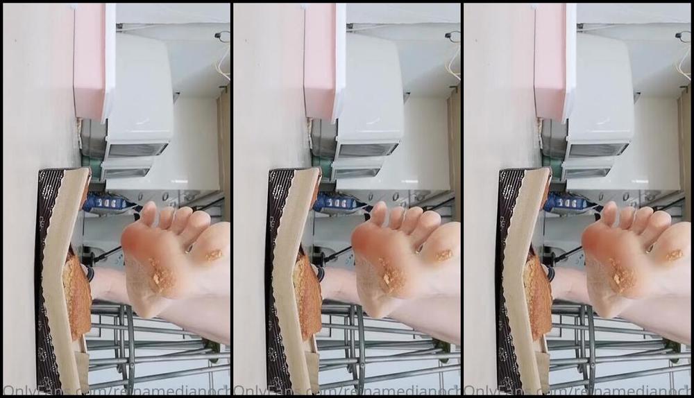 Feetvampire Nicknamed Feetvampire Onlyfans They Asked Me For This And I Used A Cake That I Had To Throw Away Because It Was Expiredi Dont Lik