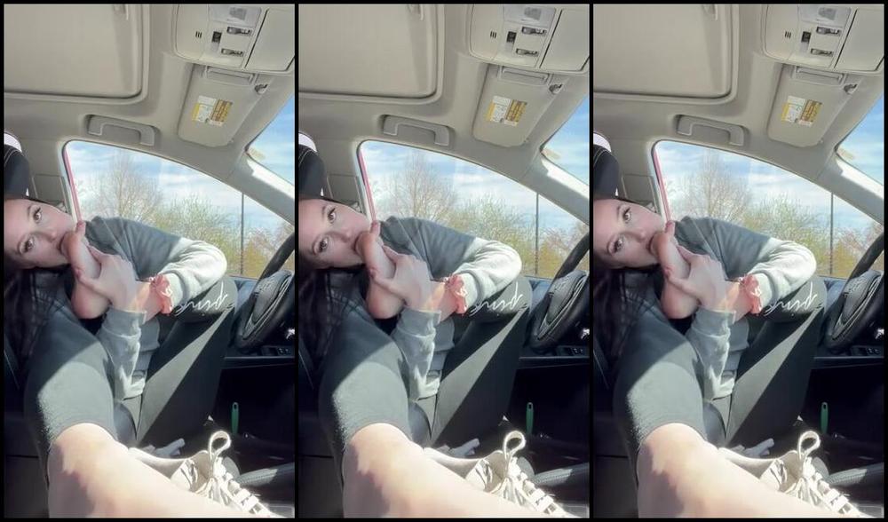 Becca Foxx Aka Foot Fetish Sizeelevens Onlyfans Parked In The Car Licking Soles Gagged On Them Too And Holy Molyp