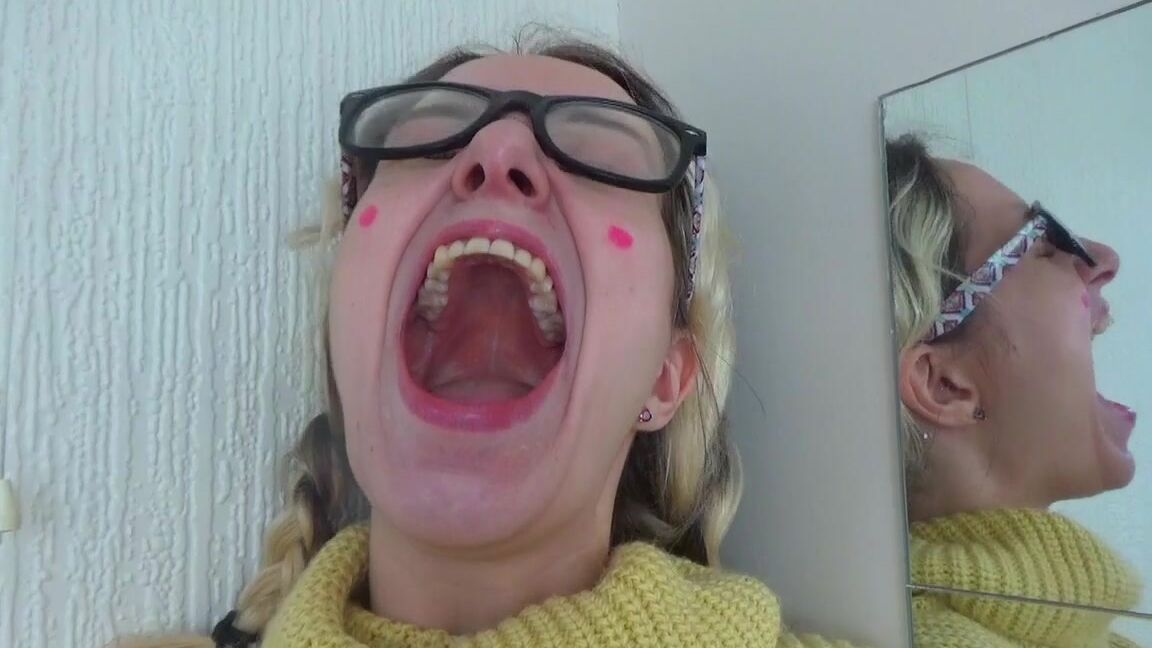 "Goddess Vanessa" mouth fetish, nerdy girls, tongue fetish, uvula fetish, teeth NERDY Natural MOUTH manyvids