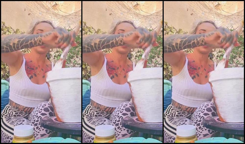 Queen Kinkerbell Nicknamed Kinkerbell23 Onlyfans I Will Soon Film A Video Outdoors And You Can See The Finished Results Chainsmoking U