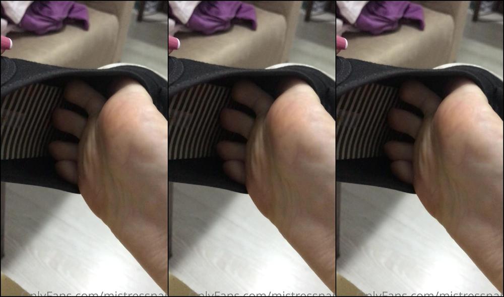 Mistressnara Stinky Feet Hi Love I Took My Shoes Off Especially For You Can You Imagine The Smell B