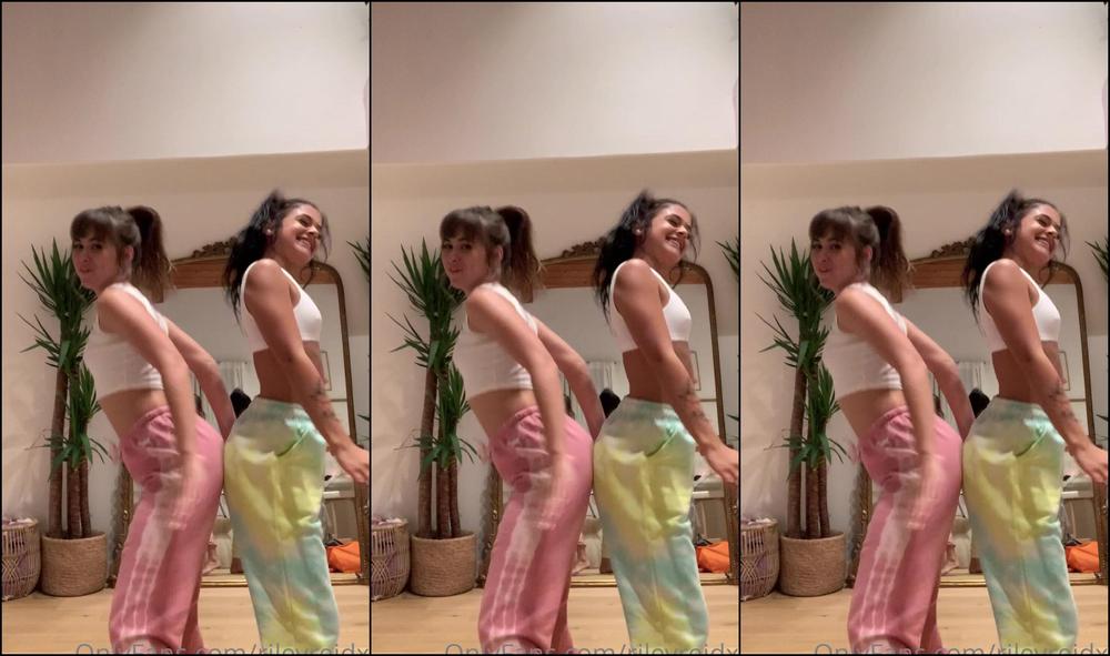Rileyreidx Dancing In The Living Room With Sheforkeeps You Ll Really Enjoy This One Of Us Just
