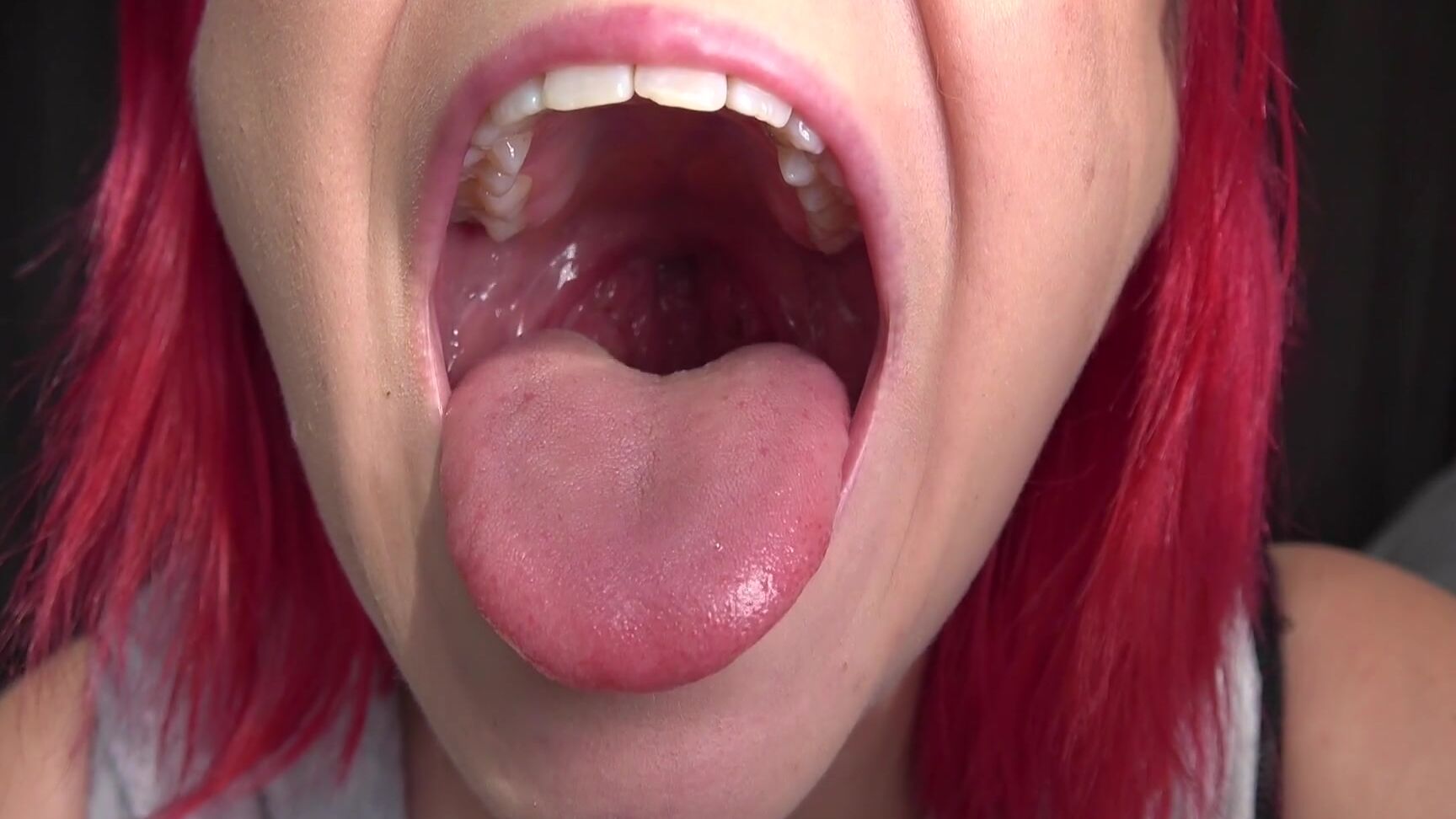Bobbicruz Uvula Fetish Long