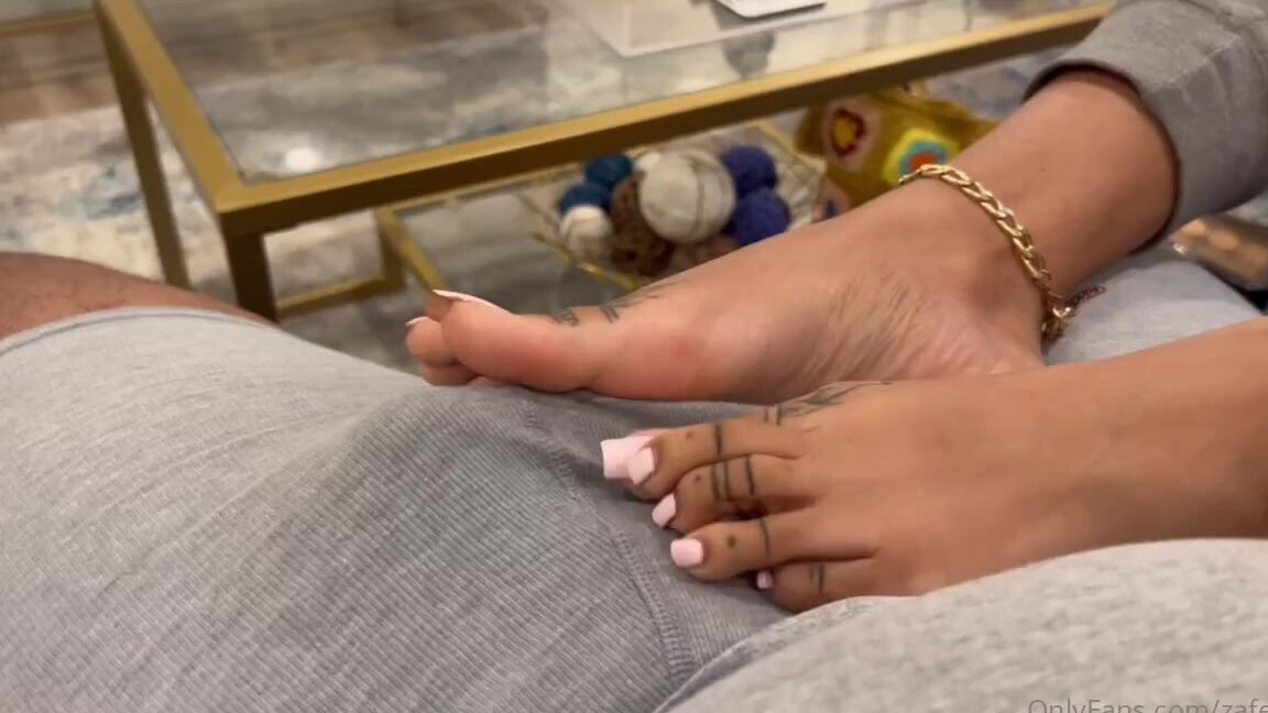 Zafeetllc Onlyfans Dallasfootmodelsent Can T Resist He Wants Them In The House And In The Car 1