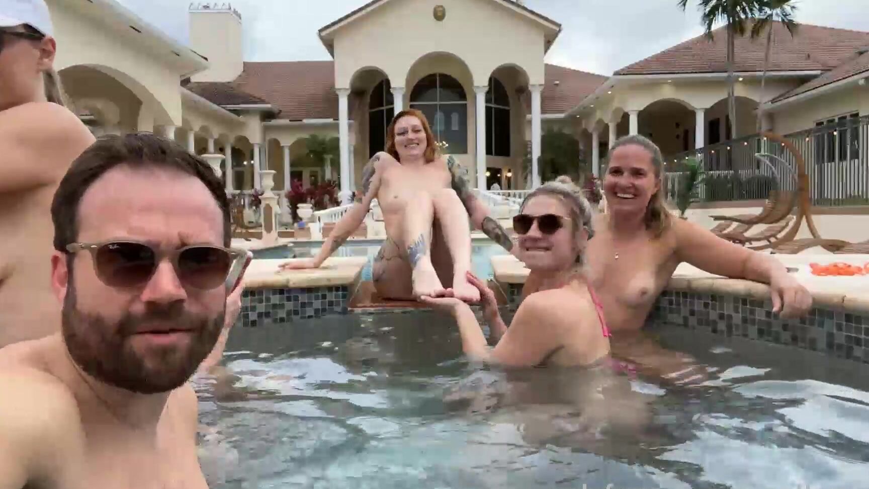 Meltymochi Here S The Stream From Earlier Incase You Missed It W Nakedbakerstv Islasummer Nau