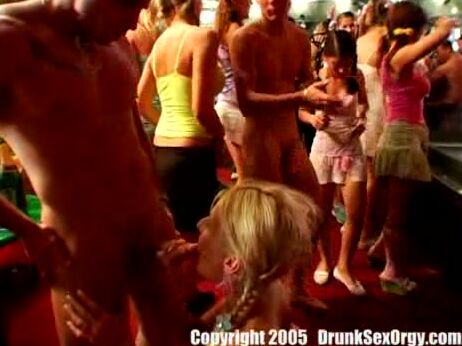 dso2005-07-01 DrunkSexOrgy
