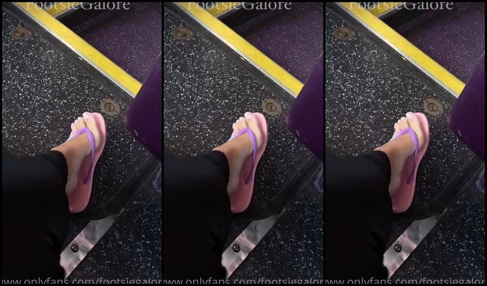 Footsiegalore Onlyfans Bare Naked Nails On The Bus In My New Gorgeous Flip Flops That I Got For My Bday From A Special Some