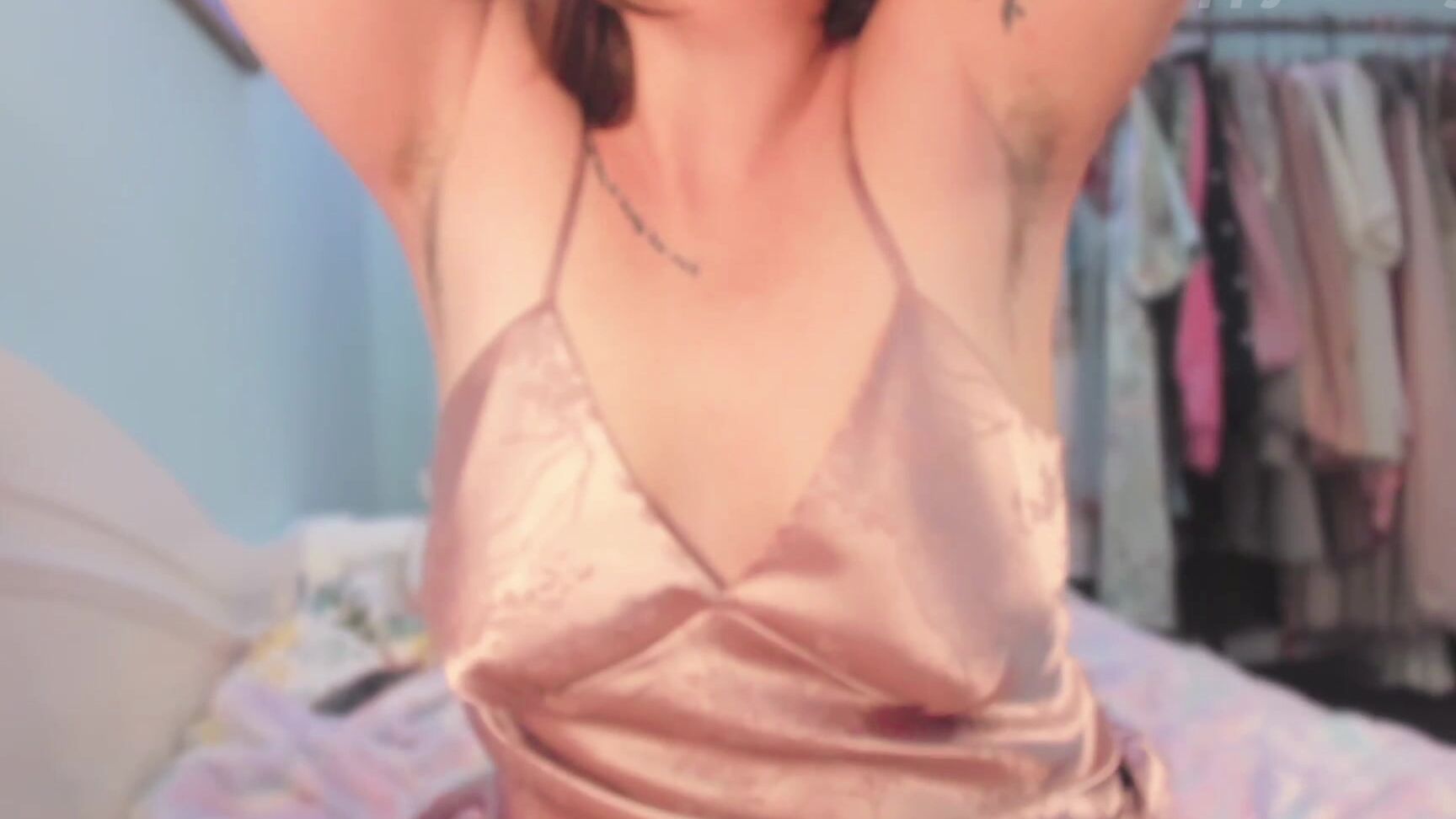 "happylilcamgirl" armpitfetish, armpits, armpitsmelling, armpitworship, femdomgoddess, femdompov, sfw, smellfetish, smelly, smellypits, stinky Stinky Armpits Fantasy manyvids