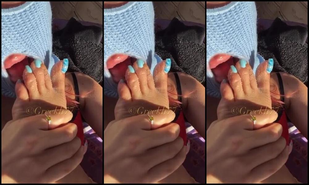 Greek Goddess Li Aka Greekli77 Onlyfans Resin Infused Cannabis Rings They Smelled So Good I Had To Taste Them For Myself 3