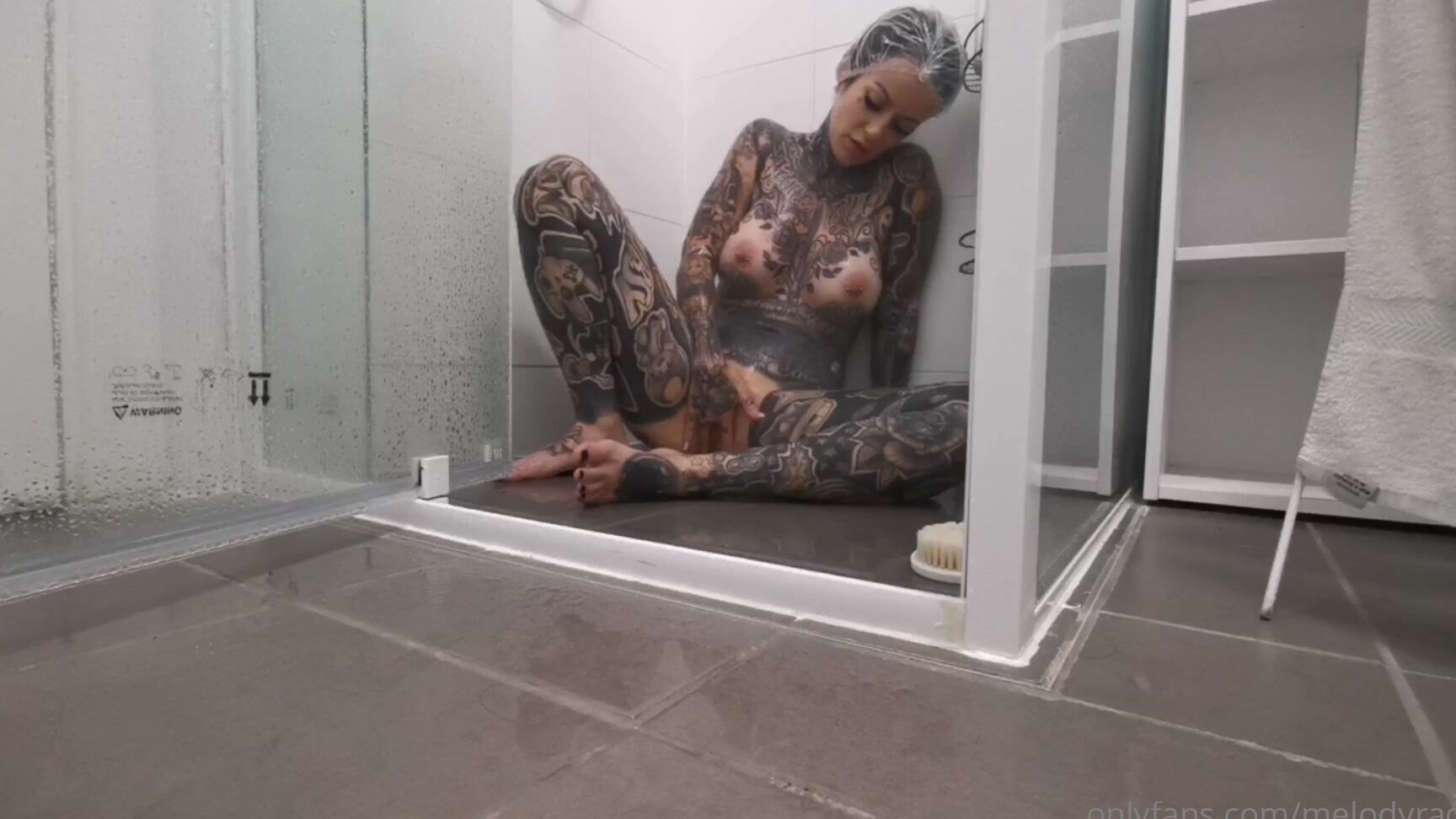 Melodyradford Spy On Me In Your Shower Fingering Ass And Pussy