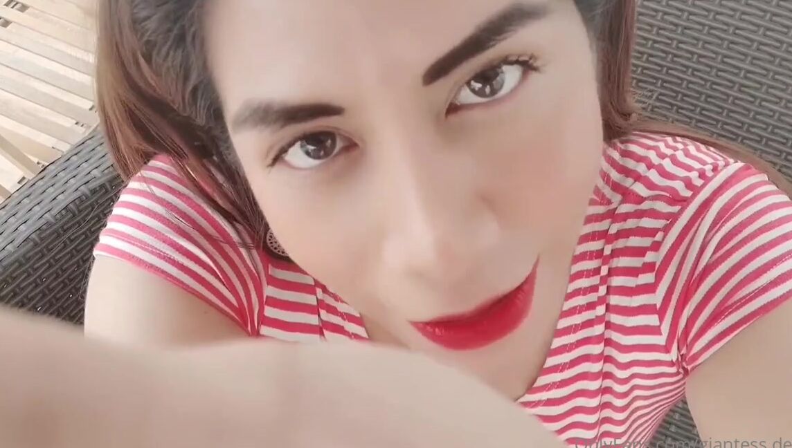 Giantess Debora Nicknamed Giantess Debora Onlyfans The Cellphone Application That Shrinks You Full Video 8Min I Discovered That My Boyfriend Had