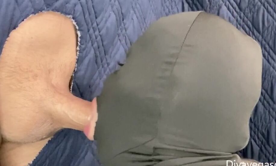 Divavegasgh Tall Basketball Coach Almost Inches