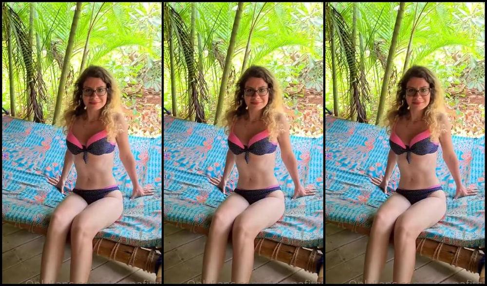 Miruna Fit Girl Nicknamed Mirunafitgirl Onlyfans Video On The Hammock Being Relaxed After The Beach