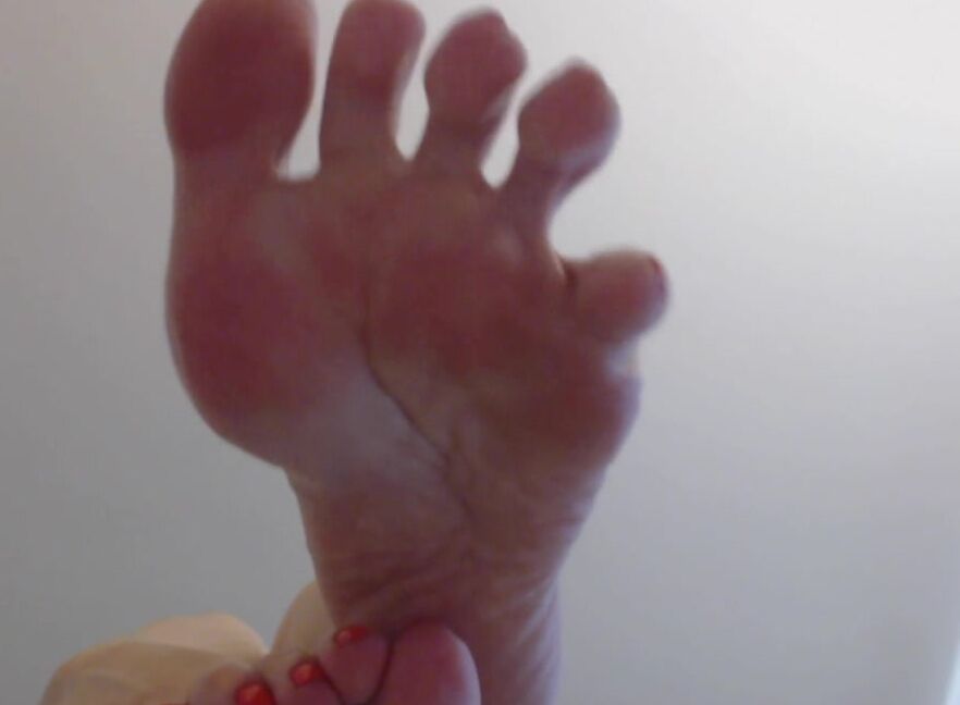 Kitty Darlingg Oilfootjobandworship