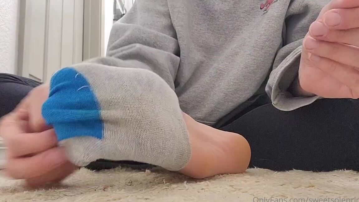 Megan Fletcher Aka Sweetsoleprincess Onlyfans I Love Sending Worn Socks Out Its By Far My Favorite Request This Is Day