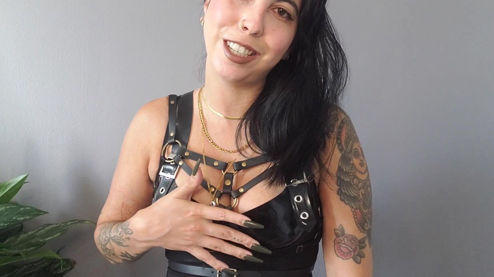 "jadelussuria" bra fetish, femdom, latex, rubber fetish, tit worship Latex Bra Worship manyvids