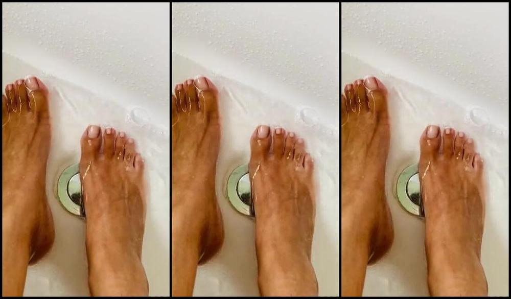 Puja Nicknamed Caramelprofessor Onlyfans Footcare Friday This Feels So Good Right Now