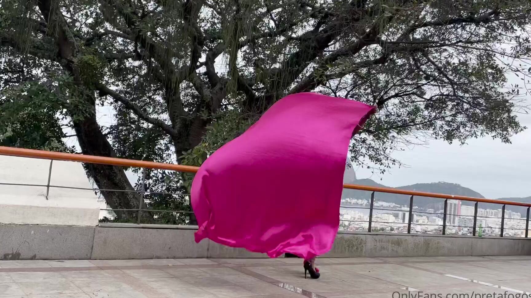 Pretafogosaofc 2687045786 11 20 2022 Em C Mera Lenta Pra Apreciar A Gostosura Onlyfanspromo