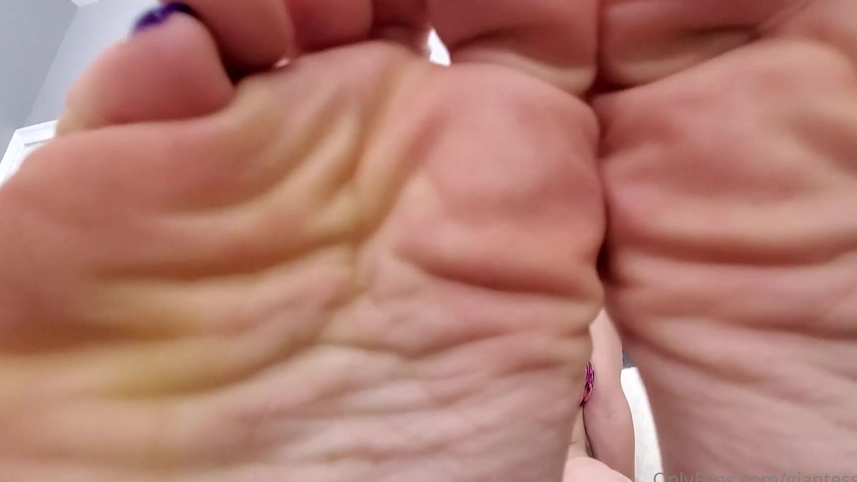 Giantessclips Shrunk Session Starring Terra Mizu For More Terra Visit Https Onlyfans Com Terramizu