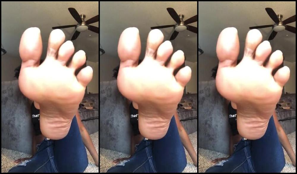 Charming Foxxy Nicknamed Charmingfoxxy Onlyfans That S Gross I Love It Joi Get To Bussinnnn