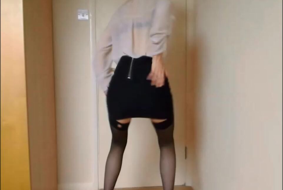 Kimber Benton Naughty Office Secretary Fingers Herself