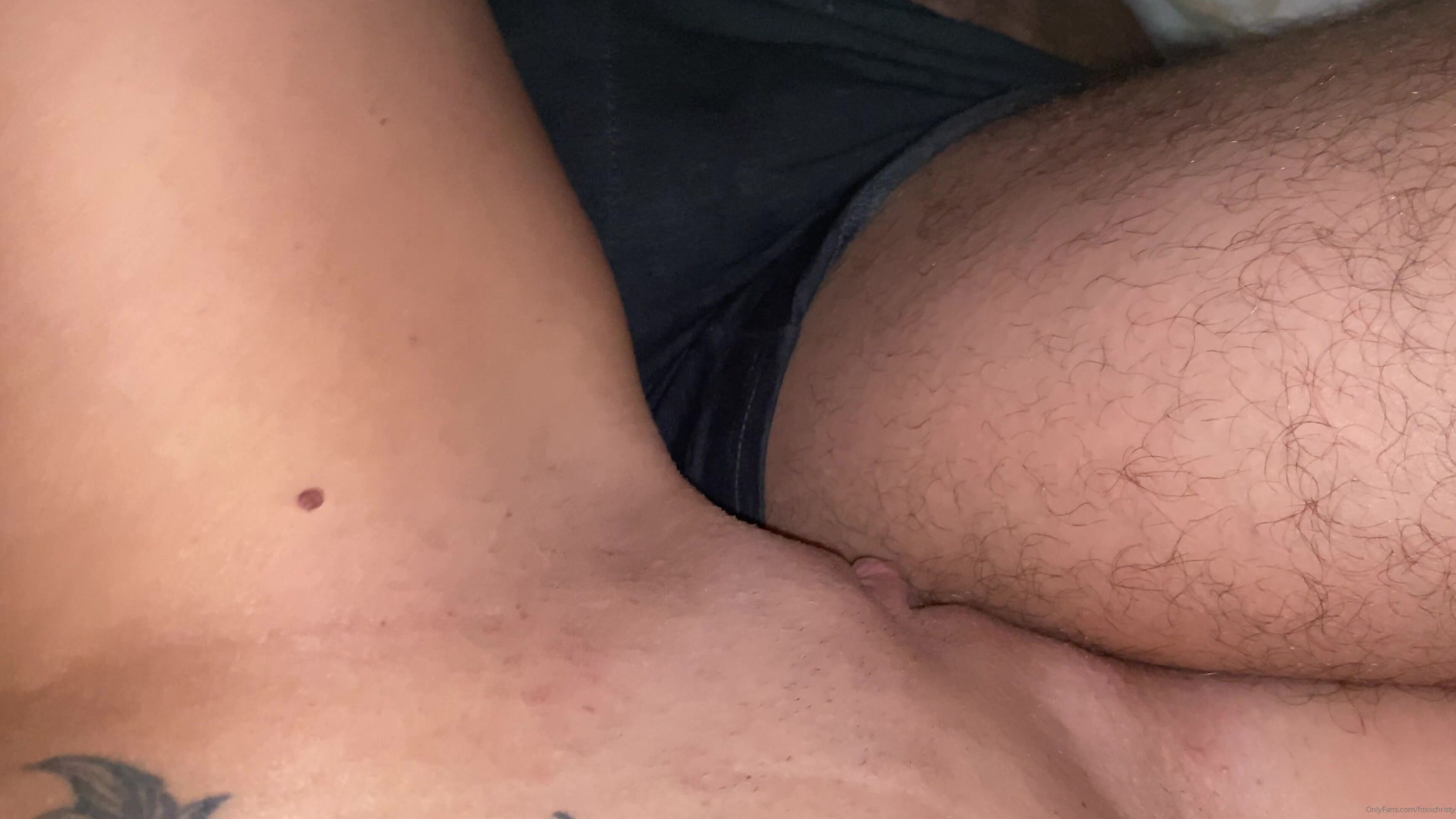 Foxxwaves Humping Daddy S Leg With My Bare Pussy I Told Him I Was Horny Soooo Maybe He Ll Fuc