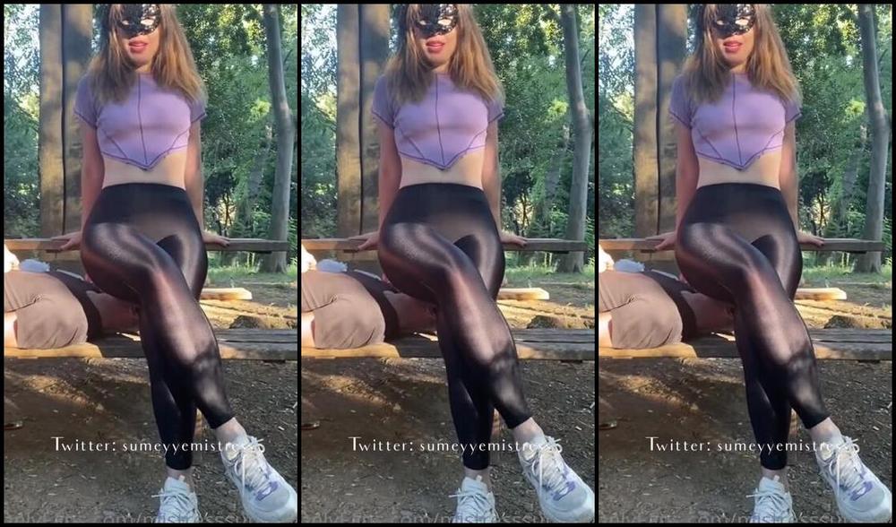 Mistress Smeyye Aka Mistresssumeyye Onlyfans Public Facesitting And Farting Video