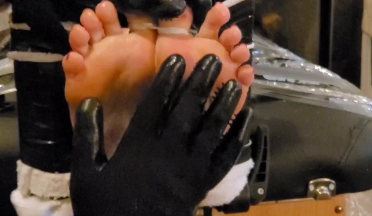 Tickling,Bound Orgasms,Foot Fetish,Barefoot,Orgasm Denial,SFW fettish sages ticklegasm ManyVids