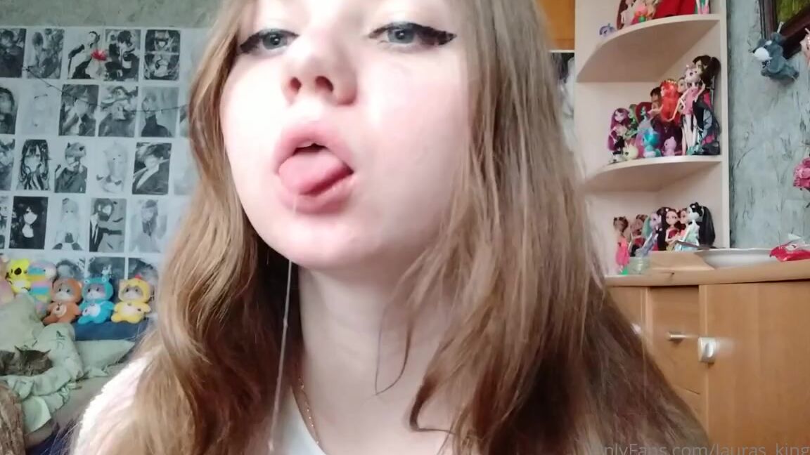 Lalalaura Nicknamed Lauras Kingdom 11 02 2023 Onlyfans Video Kiras Long Nails Self Worship