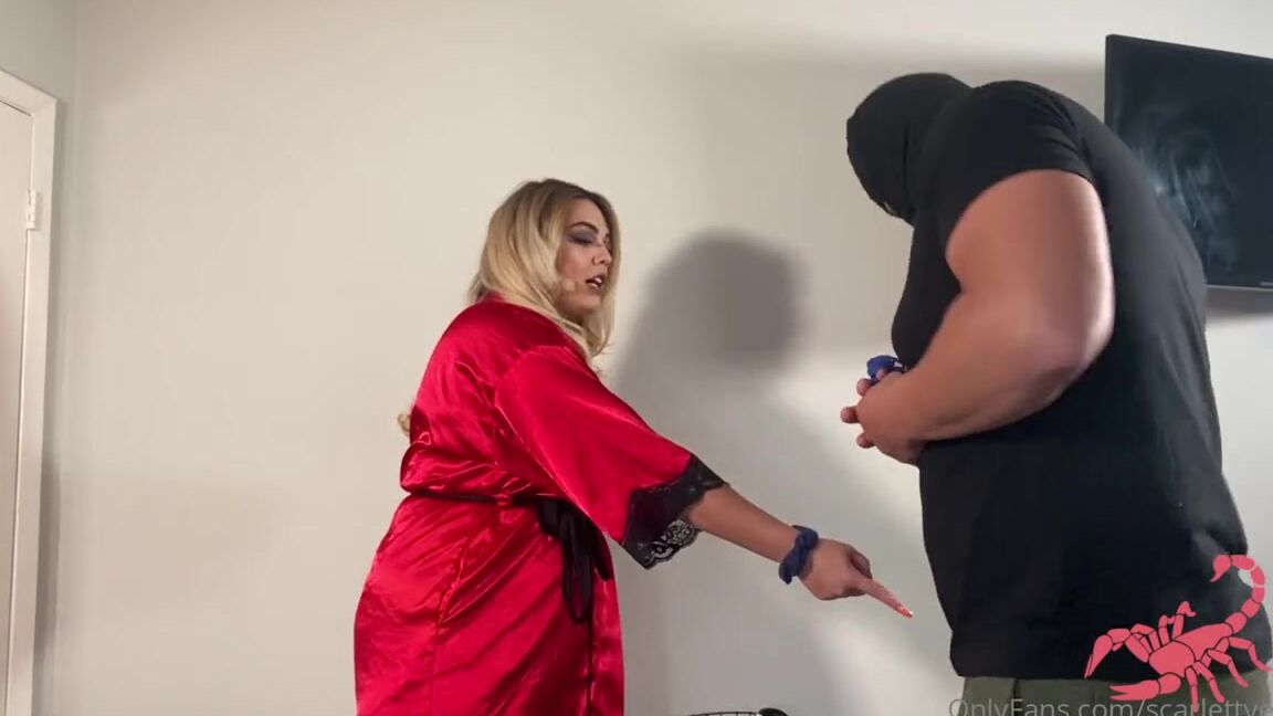 Scarlett Venom Nicknamed Scarlettven0M Onlyfans Happy Tushy Tuesday Heres A Preview Of The 13 Min Clip In Your Inbox Like And