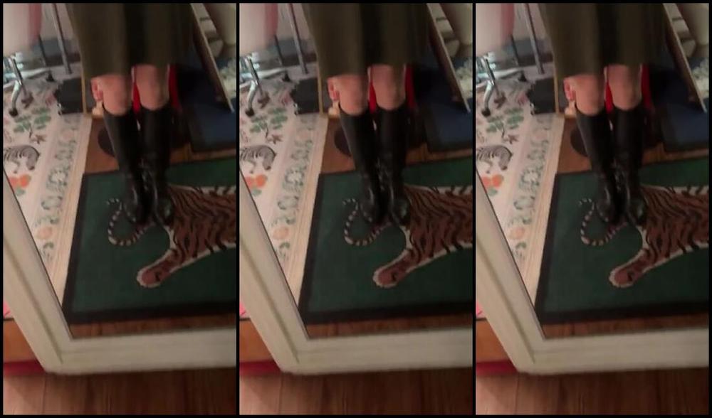 Goddesssevera Onlyfans Getting Ready For A Photo Shoot That Will Feature A Lot Of Uniforms Fetish Vids Don T Have To Make