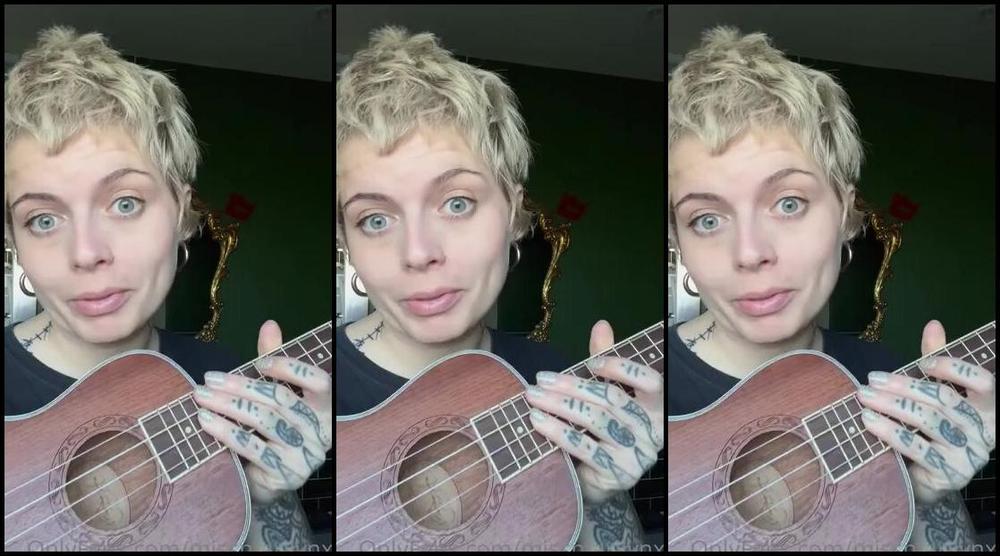 Miss Marilyn Nicknamed Missmarilynxx Onlyfans Something A Little Different Today