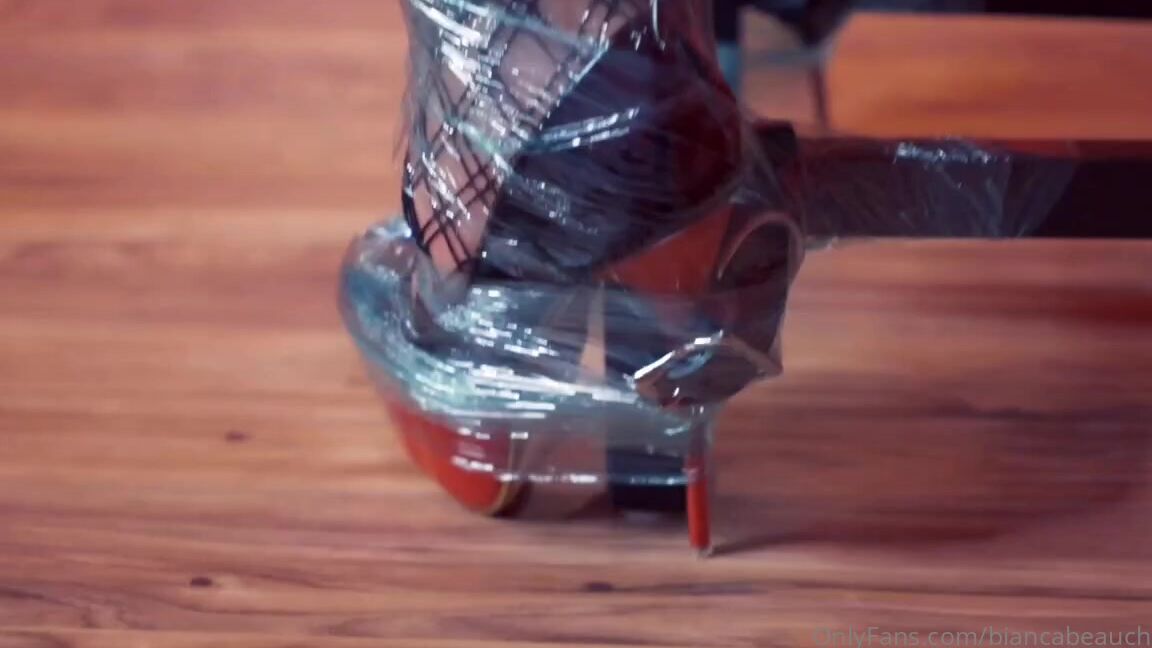 Biancabeauchamp 2021 11 14 0Gwejavzb1Pv6O2Byt6R3 Source