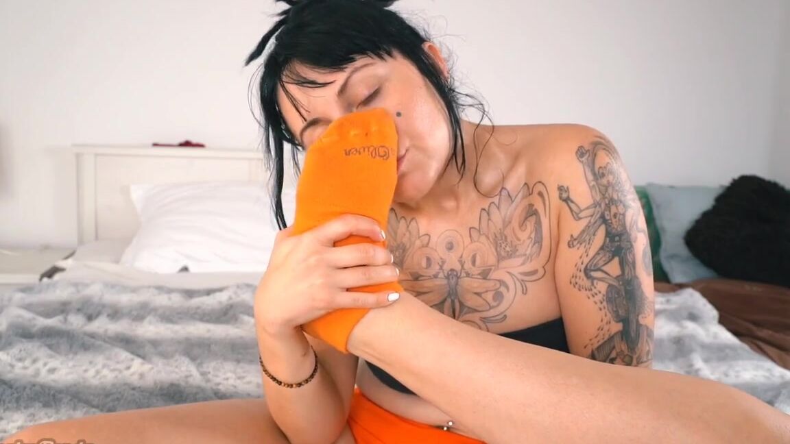 Freakyfjondaxxx Onlyfans Sweaty And Stinky For You