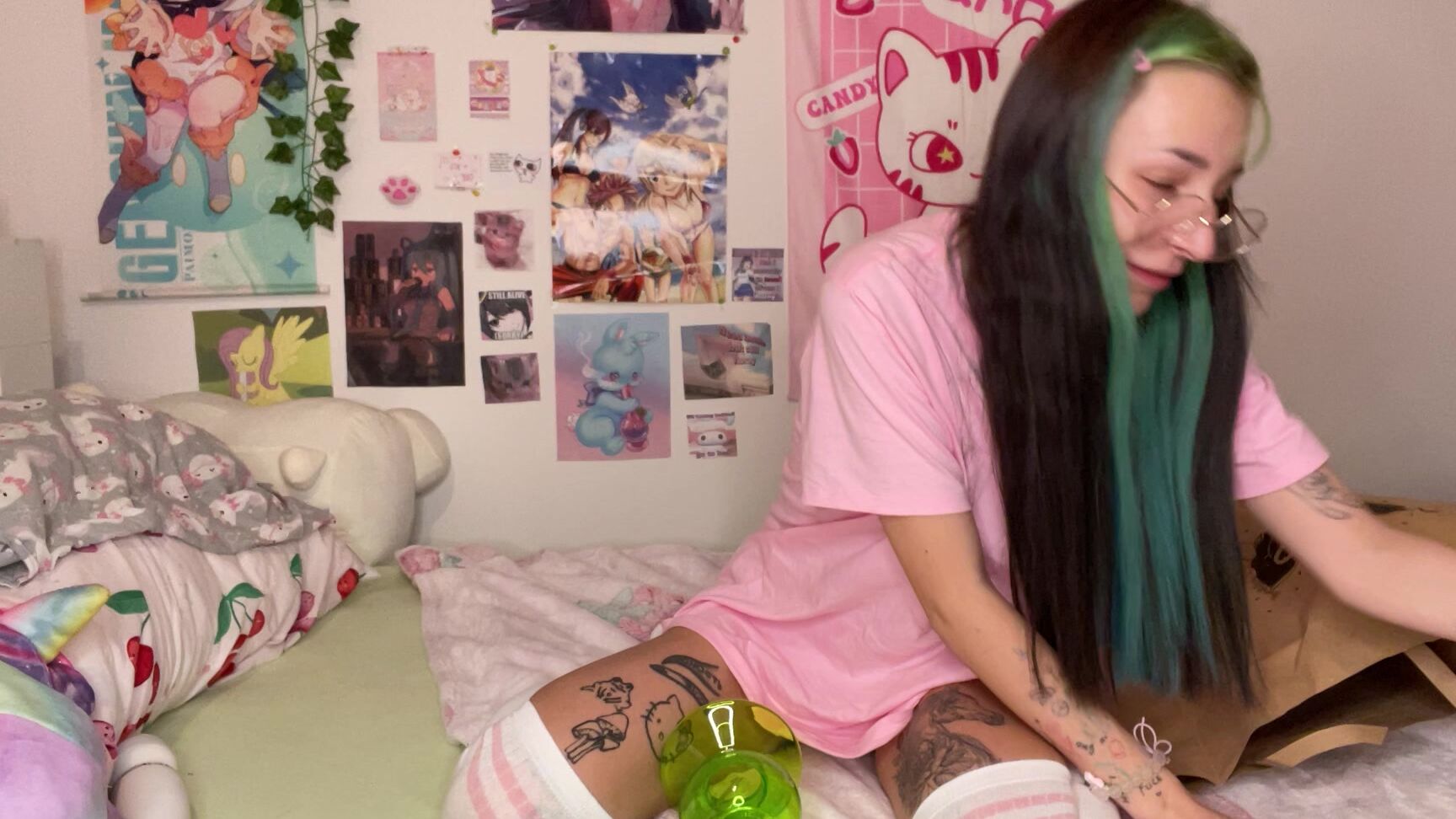 Cutielanalova Unboxing New Bong And Grinder Free