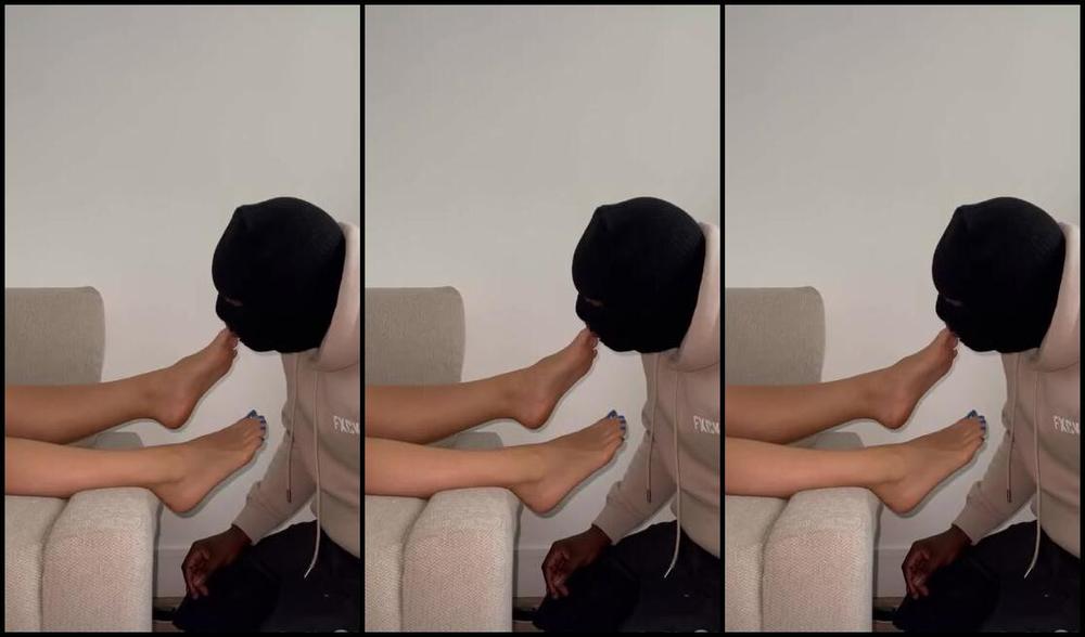 Megyfeet Foot Fetish 12 16 2022 Onlyfans Video Je Me Fais Bien Lecher Les Pieds Et Jadore Ca I Get My Feet Licked