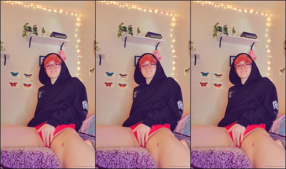 Lanabeexo A Strip Tease For You